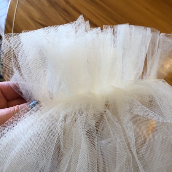 Wedding dress - Picture 16 of 16